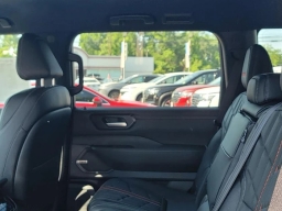 Nissan Armada PRO-4X 4x4 2026