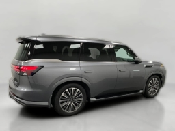 INFINITI QX80 LUXE AWD 2027