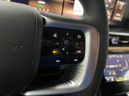INFINITI QX80 LUXE AWD 2027