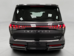 INFINITI QX80 LUXE AWD 2026