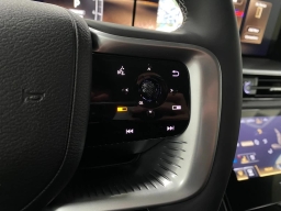 INFINITI QX80 LUXE AWD 2026
