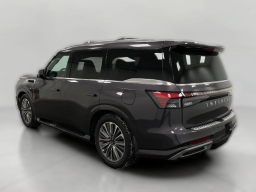 INFINITI QX80 LUXE AWD 2026