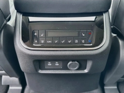 INFINITI QX80 LUXE AWD 2027