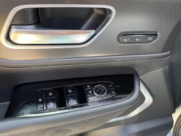 INFINITI QX80 LUXE AWD 2027