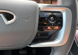 INFINITI QX80 LUXE AWD 2027