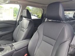 Nissan Rogue Dark Armor FWD 2026