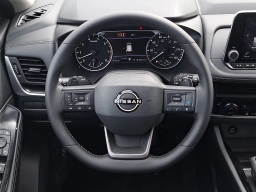 Nissan Rogue Dark Armor FWD 2026