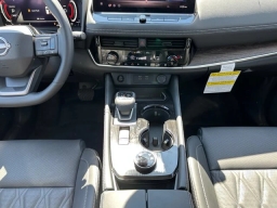 Nissan Rogue Platinum AWD 2026
