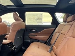 Toyota Crown Signia Limited AWD (Natl) 2026