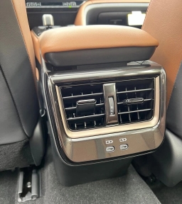 Toyota Crown Signia Limited AWD (Natl) 2026