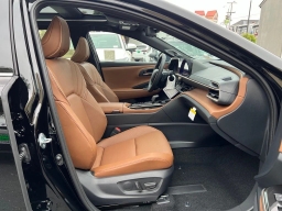 Toyota Crown Signia Limited AWD (Natl) 2026