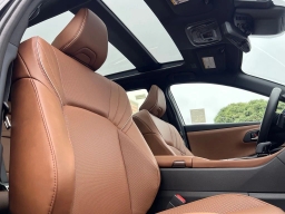 Toyota Crown Signia Limited AWD (Natl) 2026
