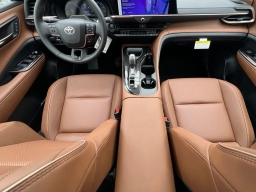 Toyota Crown Signia Limited AWD (Natl) 2026