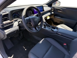 Toyota Crown Signia XLE AWD (Natl) 2026
