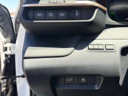 Toyota Crown Signia XLE AWD (Natl) 2026