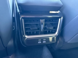 Toyota Crown Signia XLE AWD (Natl) 2026