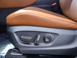 Toyota Crown Signia Limited AWD (Natl) 2026