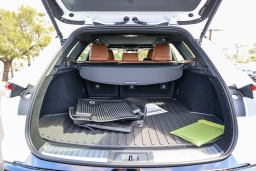 Toyota Crown Signia Limited AWD (Natl) 2026
