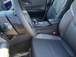 Toyota Prius Limited (Natl) 2026
