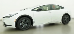 Toyota Prius LE (Natl) 2026