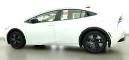Toyota Prius LE (Natl) 2026