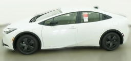 Toyota Prius LE (Natl) 2026