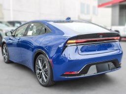 Toyota Prius XLE (Natl) 2026