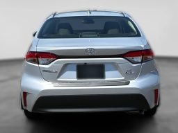 Toyota Corolla Hybrid LE FWD (Natl) 2026