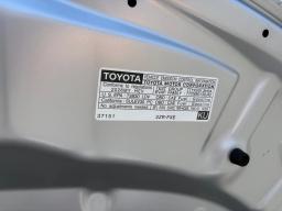 Toyota Corolla Hybrid LE FWD (Natl) 2026