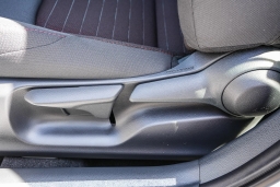 Toyota Corolla Hybrid SE FWD (Natl) 2026
