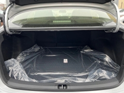 Toyota Corolla Hybrid SE AWD (Natl) 2026