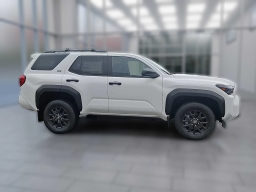Toyota 4Runner SR5 2WD (SE) 2026