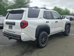 Toyota 4Runner SR5 2WD (SE) 2026