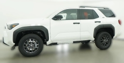 Toyota 4Runner SR5 2WD (Natl) 2026