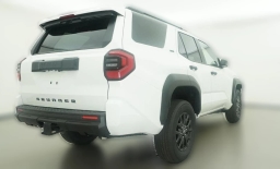 Toyota 4Runner SR5 2WD (Natl) 2026