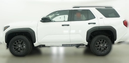 Toyota 4Runner SR5 2WD (Natl) 2026