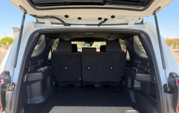 Toyota 4Runner SR5 4WD (Natl) 2026