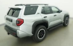 Toyota 4Runner TRD Off Road 4WD (SE) 2026