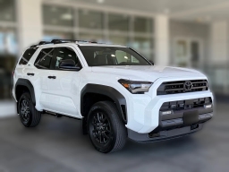 Toyota 4Runner SR5 4WD (Natl) 2026