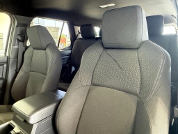 Toyota 4Runner SR5 4WD (Natl) 2026