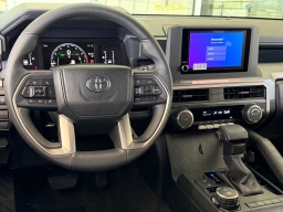 Toyota 4Runner SR5 4WD (Natl) 2026