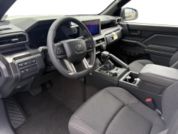 Toyota 4Runner SR5 4WD (Natl) 2026