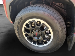 Toyota 4Runner TRD Off Road 4WD (Natl) 2026