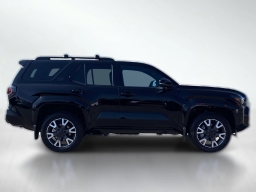 Toyota 4Runner TRD Sport 4WD (Natl) 2026