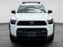 Toyota 4Runner SR5 4WD (Natl) 2026