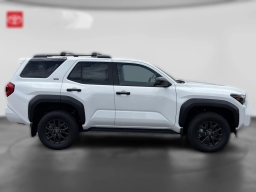 Toyota 4Runner SR5 4WD (Natl) 2026