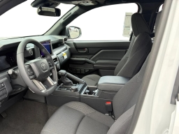 Toyota 4Runner SR5 4WD (Natl) 2026