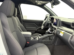 Toyota 4Runner SR5 4WD (Natl) 2026