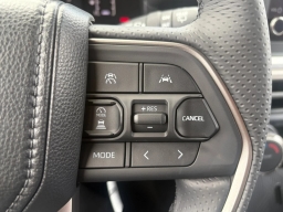 Toyota 4Runner SR5 4WD (Natl) 2026