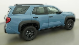 Toyota 4Runner SR5 4WD (Natl) 2026